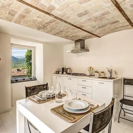 Di Design Con Vista Sui Monti Rocca di Mezzo