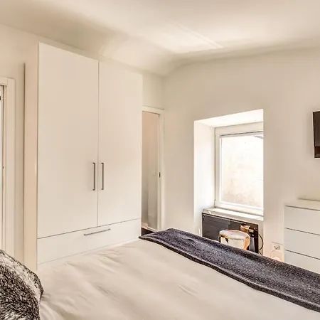 Di Design Con Vista Sui Monti Appartement
