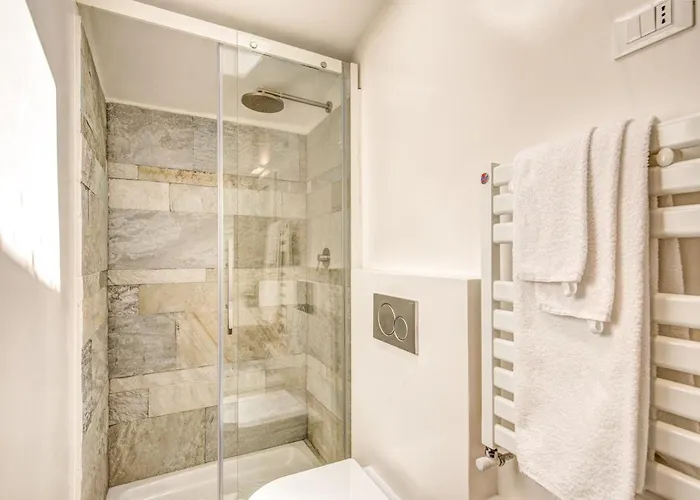 Di Design Con Vista Sui Monti アパート ロッカ・ディ・メッツォ